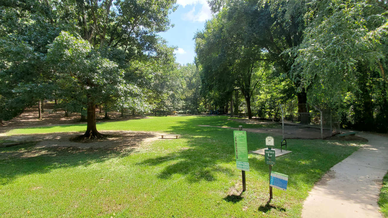 Beaverbrook Park Fulton Atlanta Buckhead Park entrance and walking path
