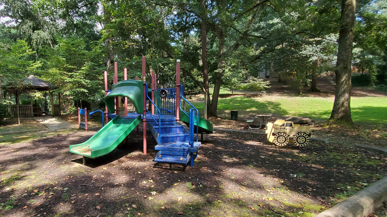 Beaverbrook Park Fulton Atlanta Buckhead Toddler playground