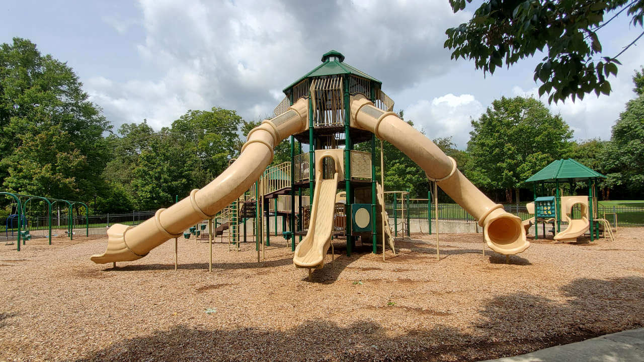 Henry-Memorial-Park-Cobb-Marietta-Playground-structure-with-slides