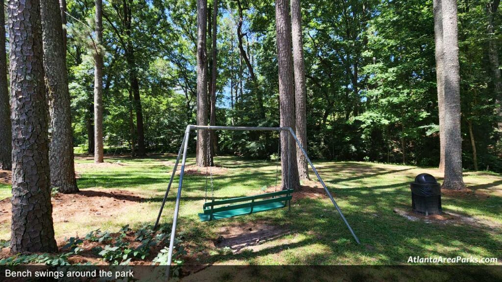 Autumn-Park-Dekalb-Doraville-Bench-swing