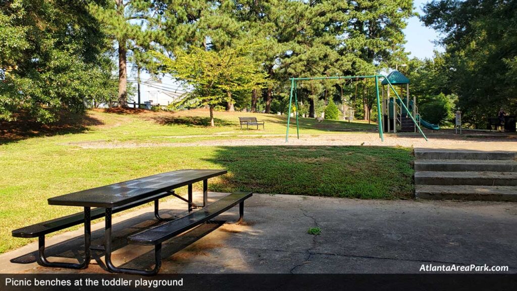 Blackburn-Park-Dekalb-Brookhaven-Picnic-benches-playground