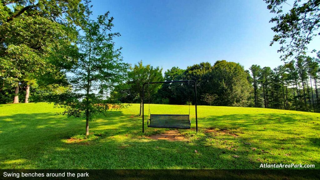 Blackburn-Park-Dekalb-Brookhaven-Swing-benches