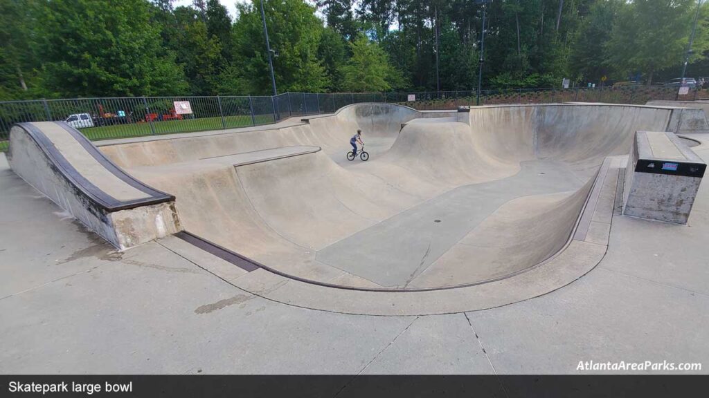 Brook-Run-Park-Dekalb-Dunwoody-Skatepark-large-bowl