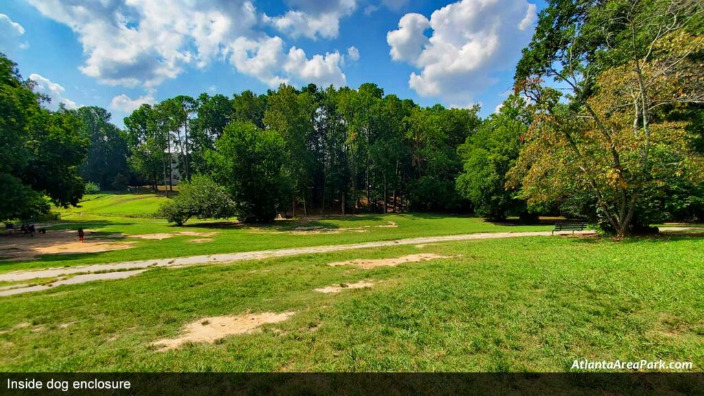 Brookhaven-Park-Dekalb-Inside-dog-enclosure