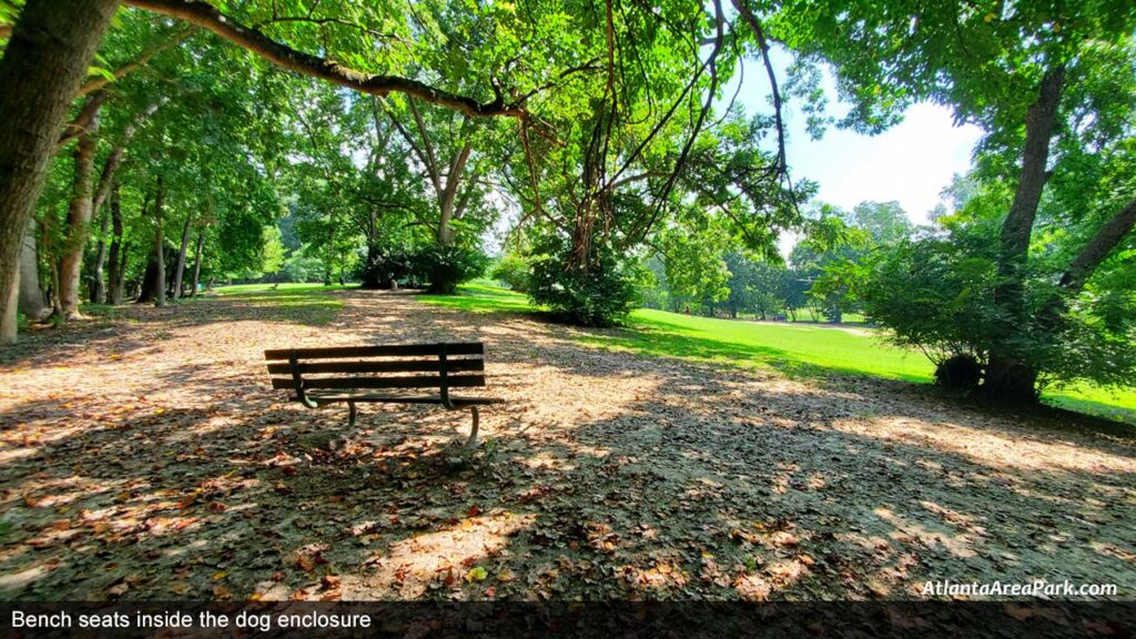 Brookhaven-Park-Dekalb-seats-inside-the-dog-enclosure