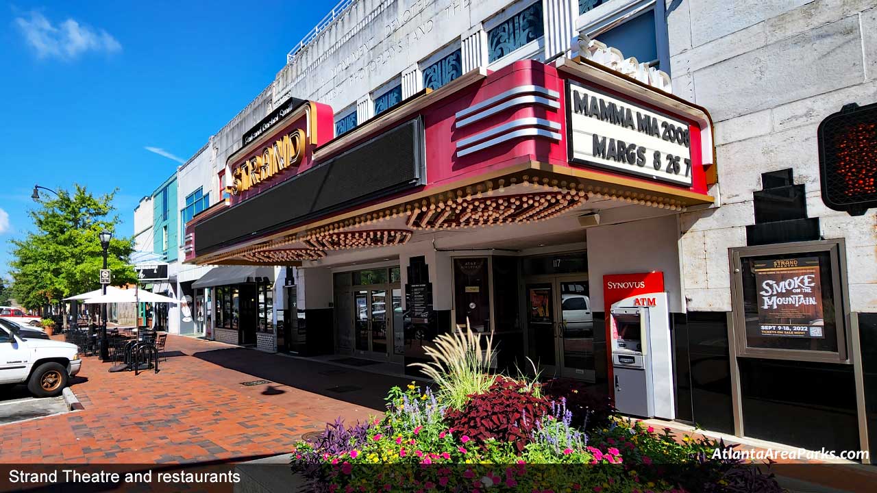 Glover-Park-in-Marietta-Square-Cobb-Strand-Theatre