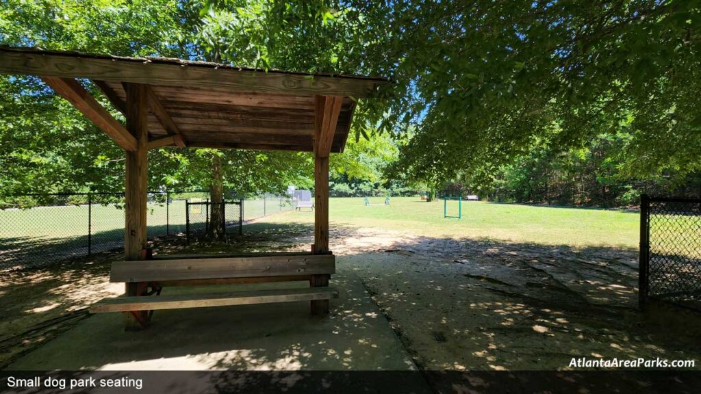 Graves-Park-Gwinnett-Norcross-Small-dog-park-seating