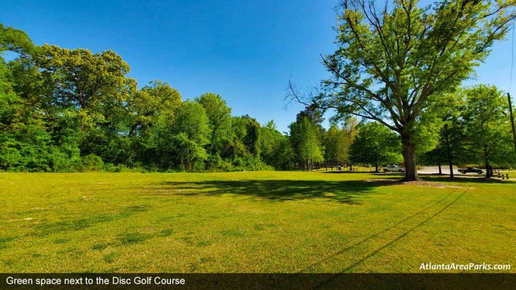 Louise-Suggs-Memorial-Park-Cobb-Austell-Frog-Rock-Disc-Golf-Park-Green-space