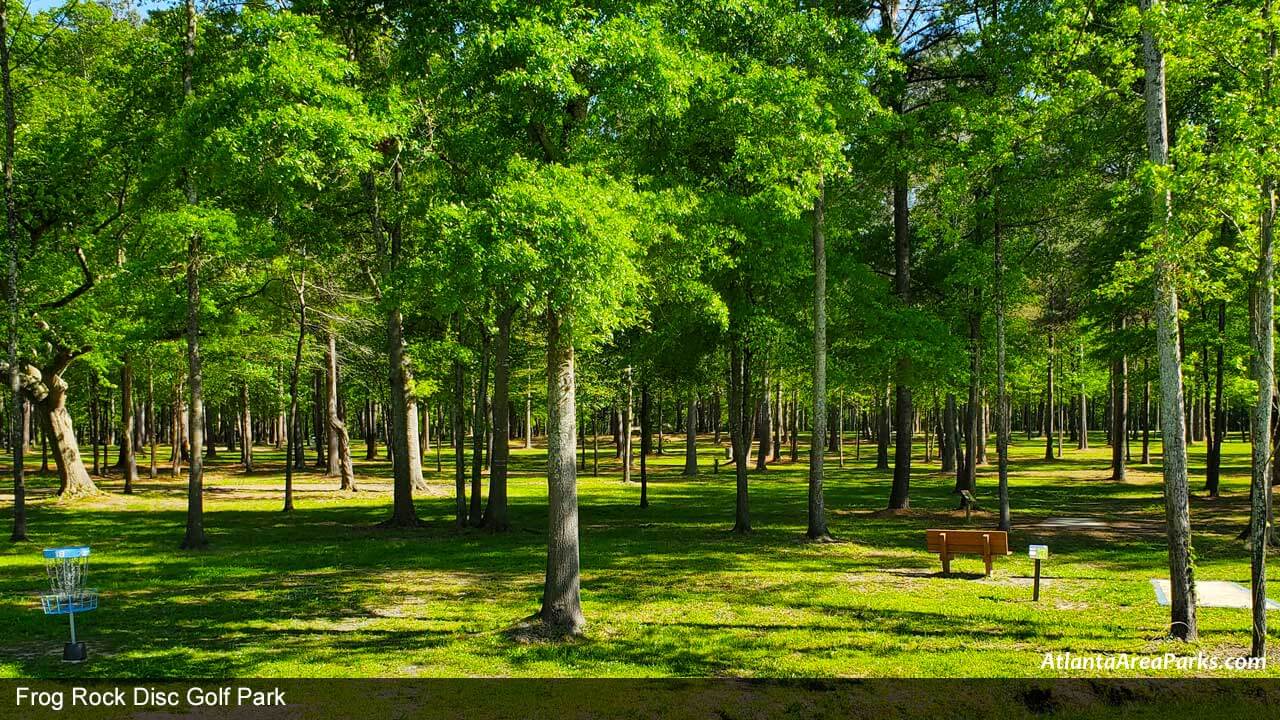 Louise-Suggs-Memorial-Park-Cobb-Austell-Frog-Rock-Disc-Golf-Park