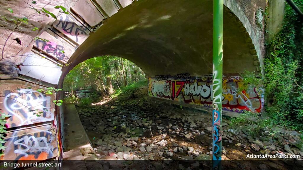 Orme-Park-Fulton-Atlanta-Bridge-tunnel-street-art