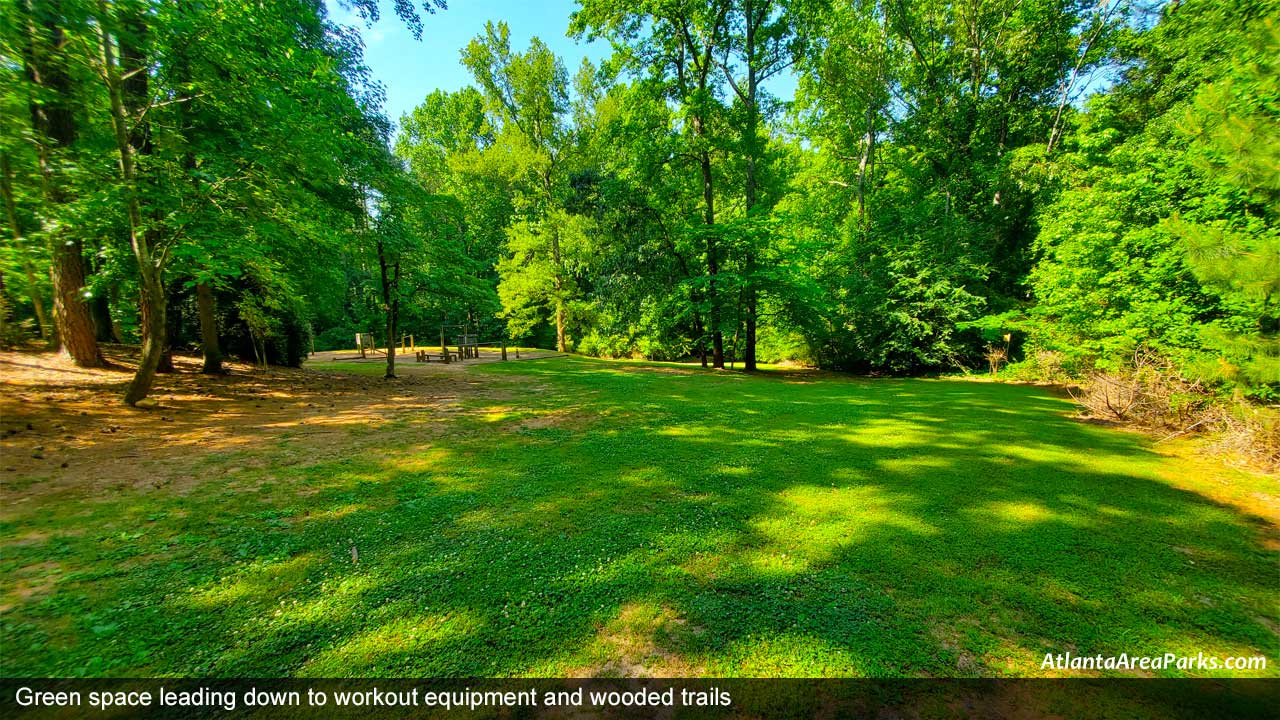 Ridgeview-Park-Fulton-Sandy-Springs-Green-space-leading-down-to-workout-equipment-and-wooded-trails_