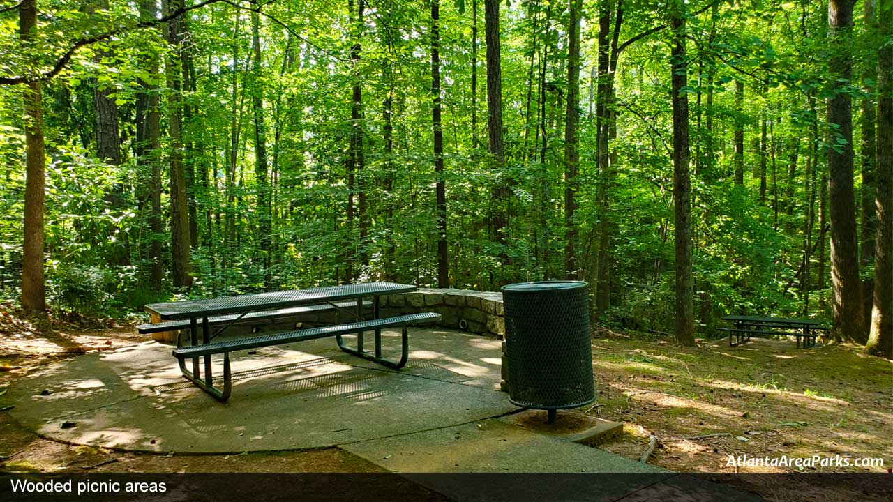 Ridgeview-Park-Fulton-Sandy-Springs-Wooded-picnic-areas