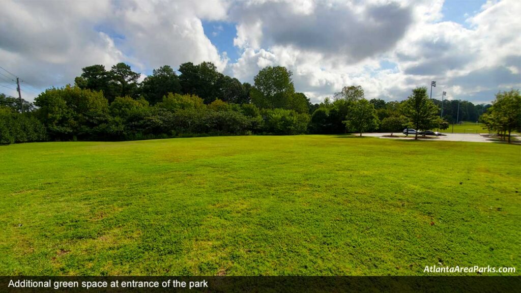 River-Line-Park-Cobb-Smyrna-Additional-green-space-at-entrance-of-the-park