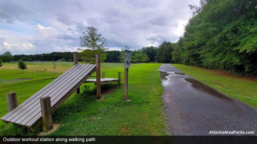 Sweet-Apple-Park-Fulton-Roswell-Outdoor-workout-station-along-walking-path