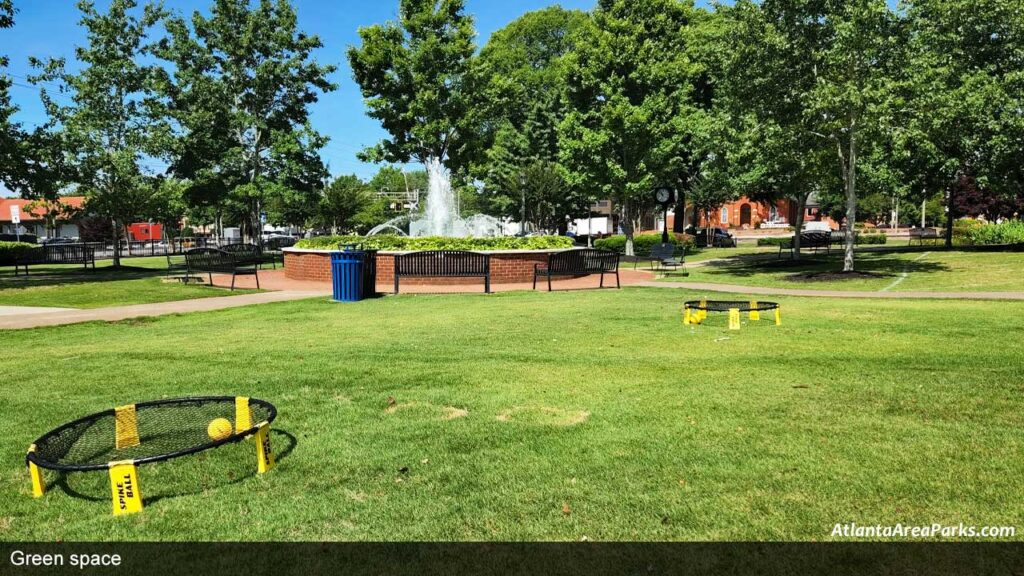 The-Park-at-City-Center-Cherokee-Woodstock-Green-space