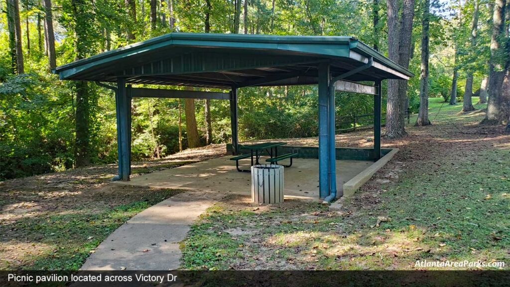 Victory-Park-Cobb-Marietta-Picnic-pavilion-near-parking-lot